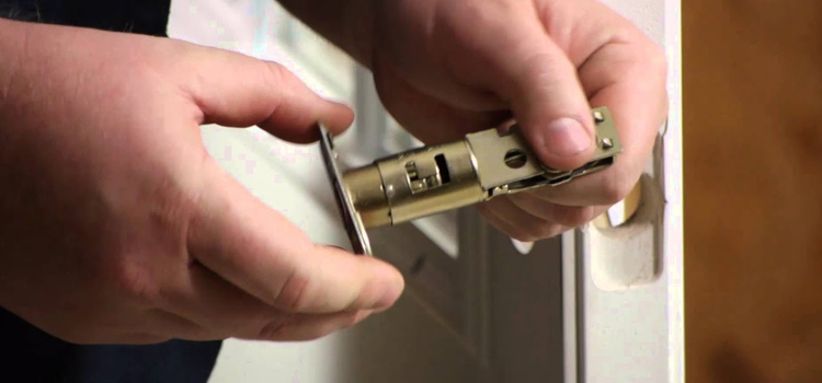 Front door lock repair in University of California Davis